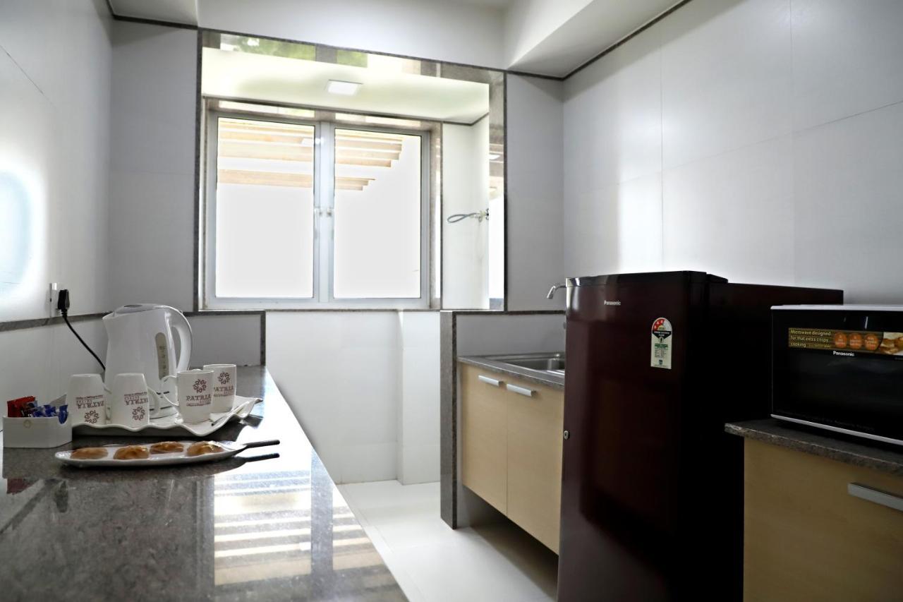 Quality Inn Patria Suites, Rajkot Buitenkant foto