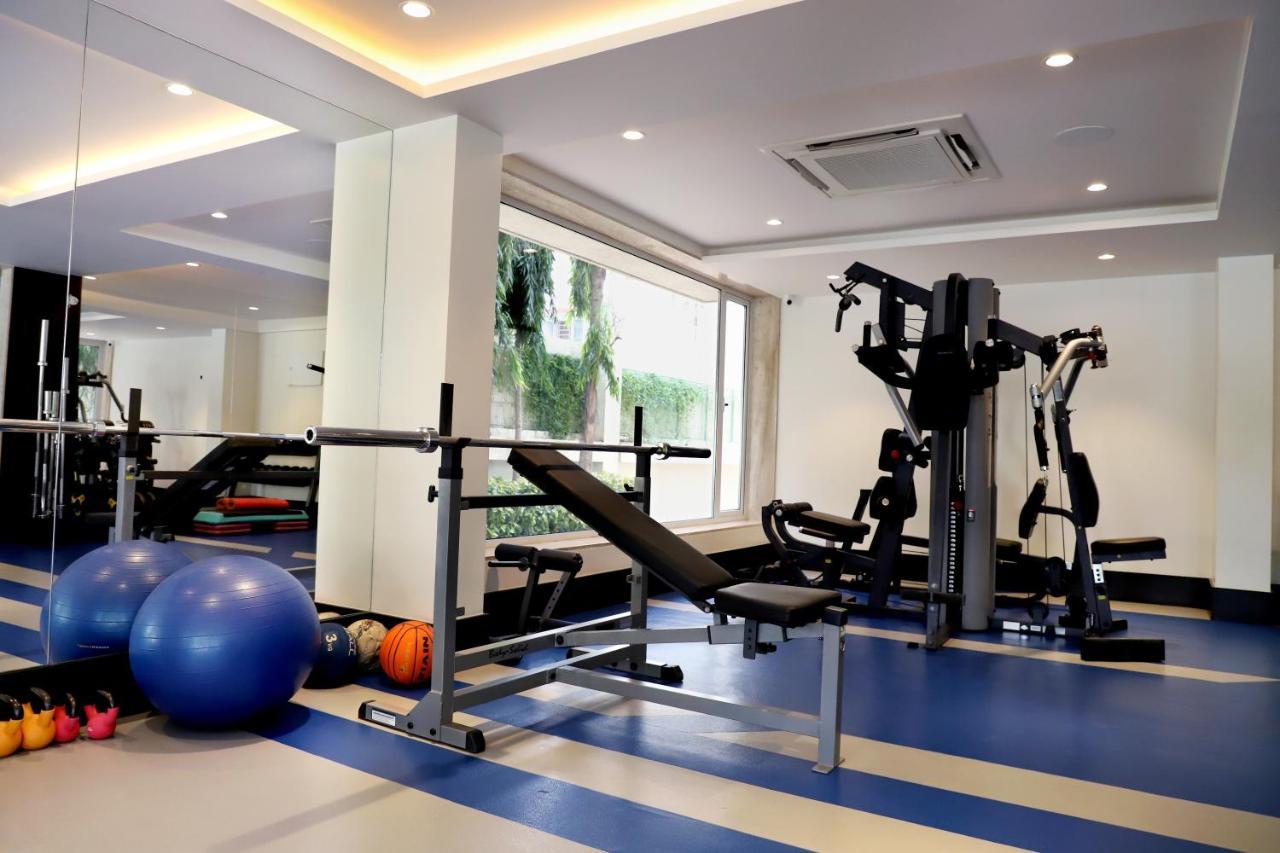 Quality Inn Patria Suites, Rajkot Buitenkant foto